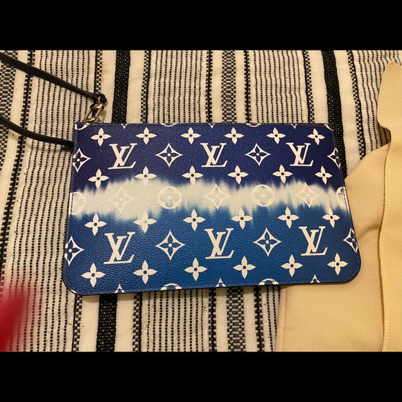 Louis Vuitton Escale Neverfull MM w/ Pochette - Picture 9 of 12